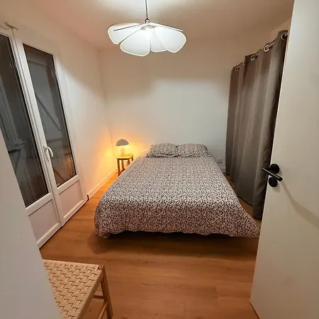 Maison De En Roussillon Nyaraló *