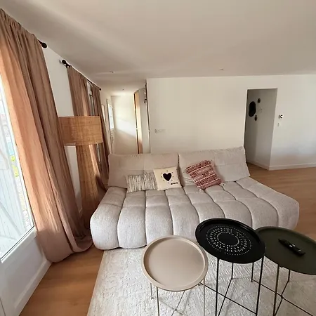 Maison De En Roussillon Nyaraló
